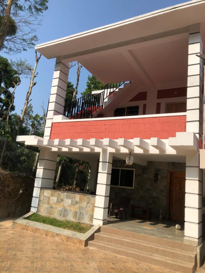 Kamoga Homestay Virajpet Esterno foto