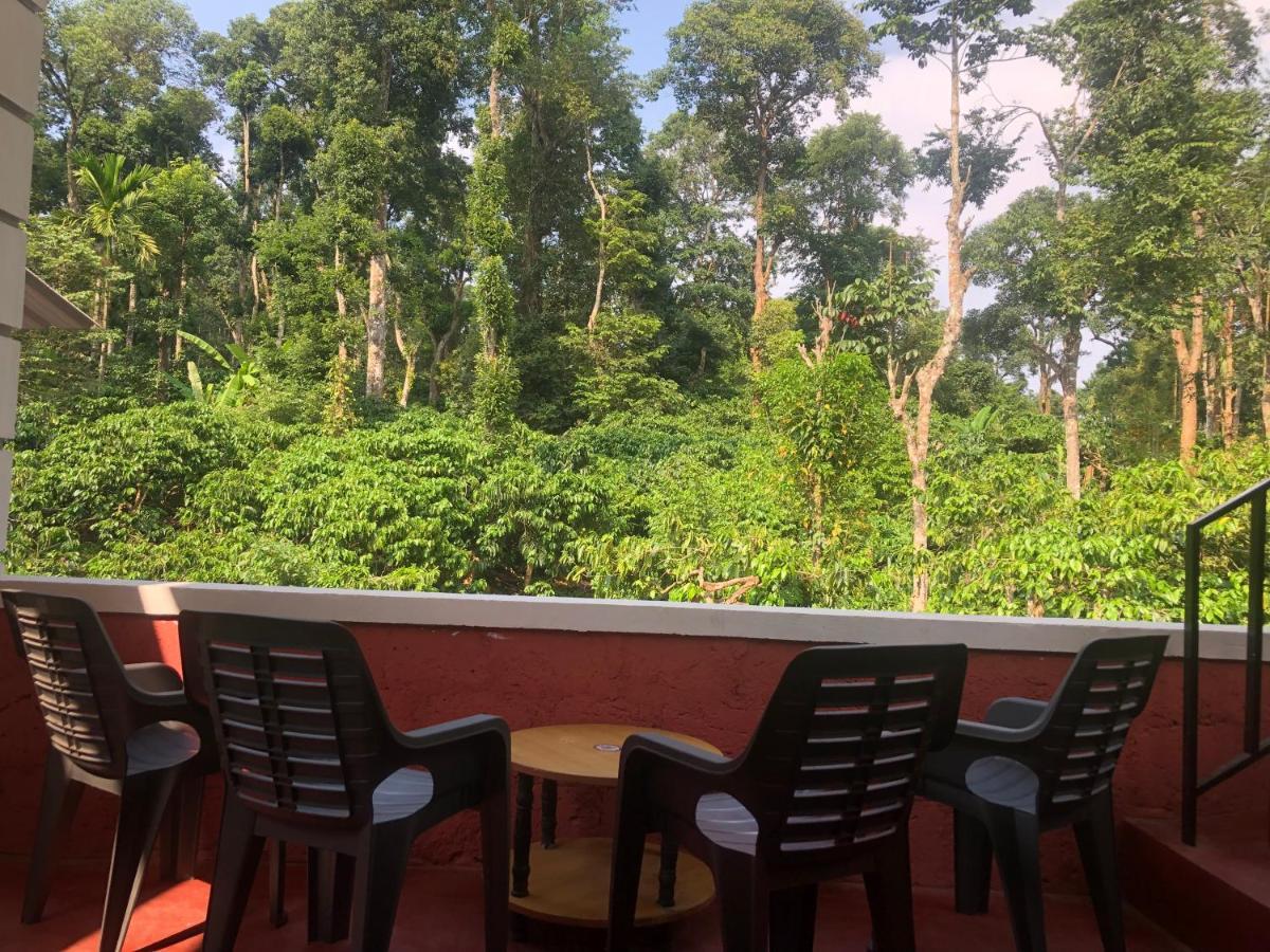 Kamoga Homestay Virajpet Esterno foto