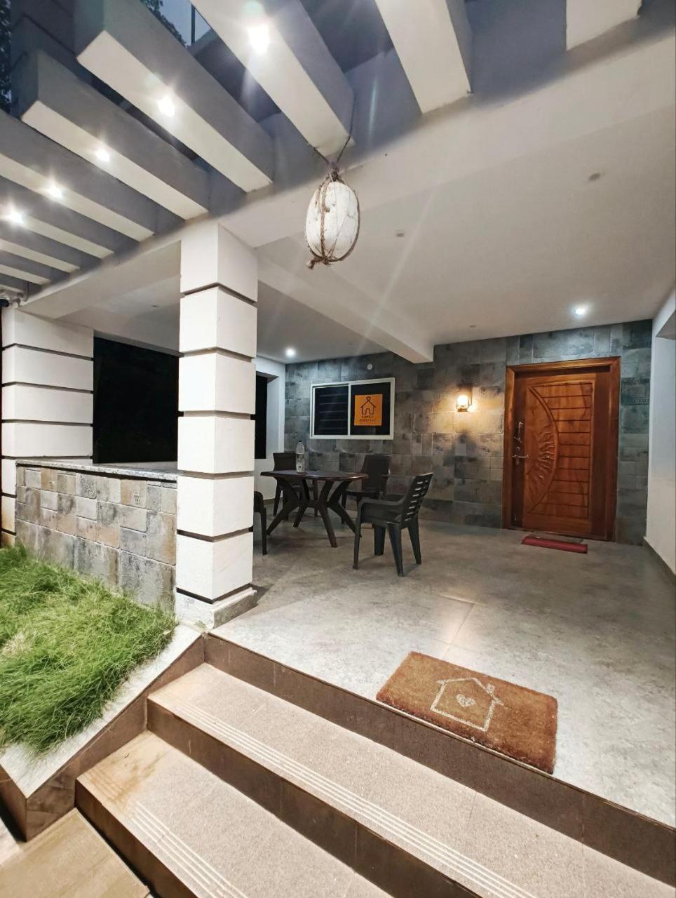 Kamoga Homestay Virajpet Esterno foto